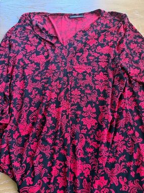 Lane Bryant Black and Red Floral Scoop Neck Top